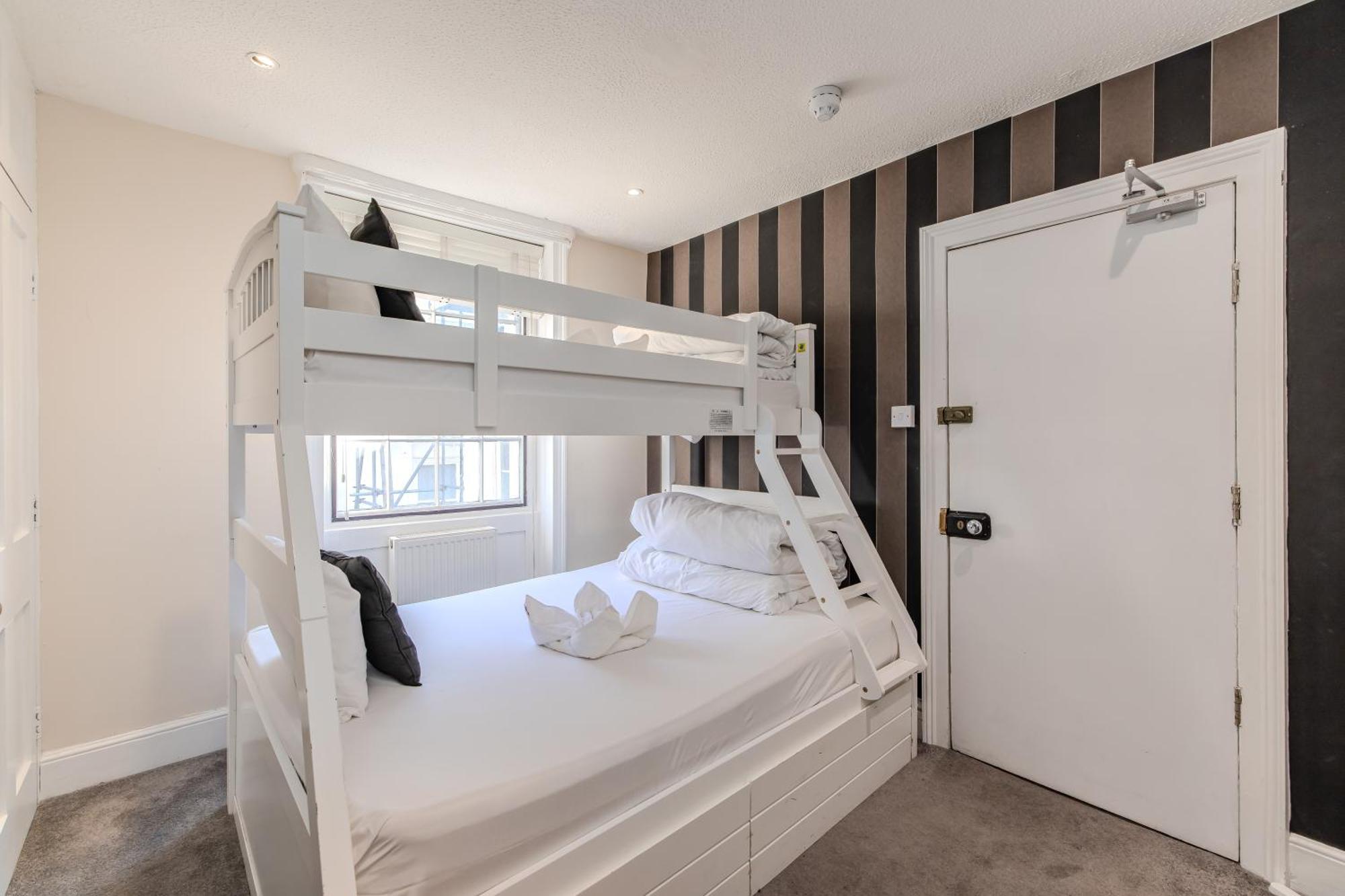 Spacious 5-bedroom With Patio In The Heart Of Kemptown