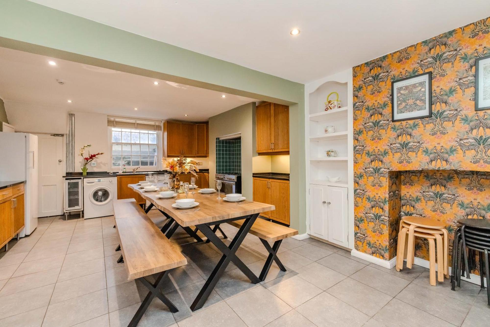 Apartment Spacious 5-bedroom With Patio In The Heart Of Kemptown Brighton