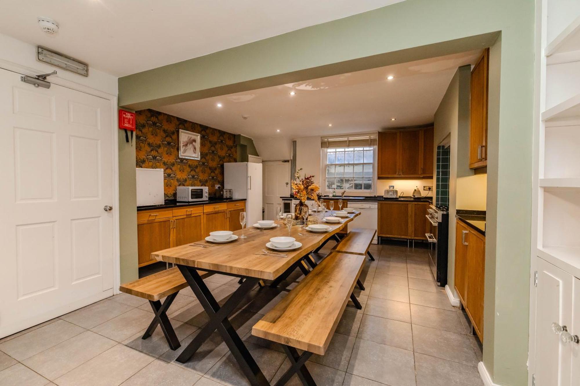 Apartment Spacious 5-bedroom With Patio In The Heart Of Kemptown *