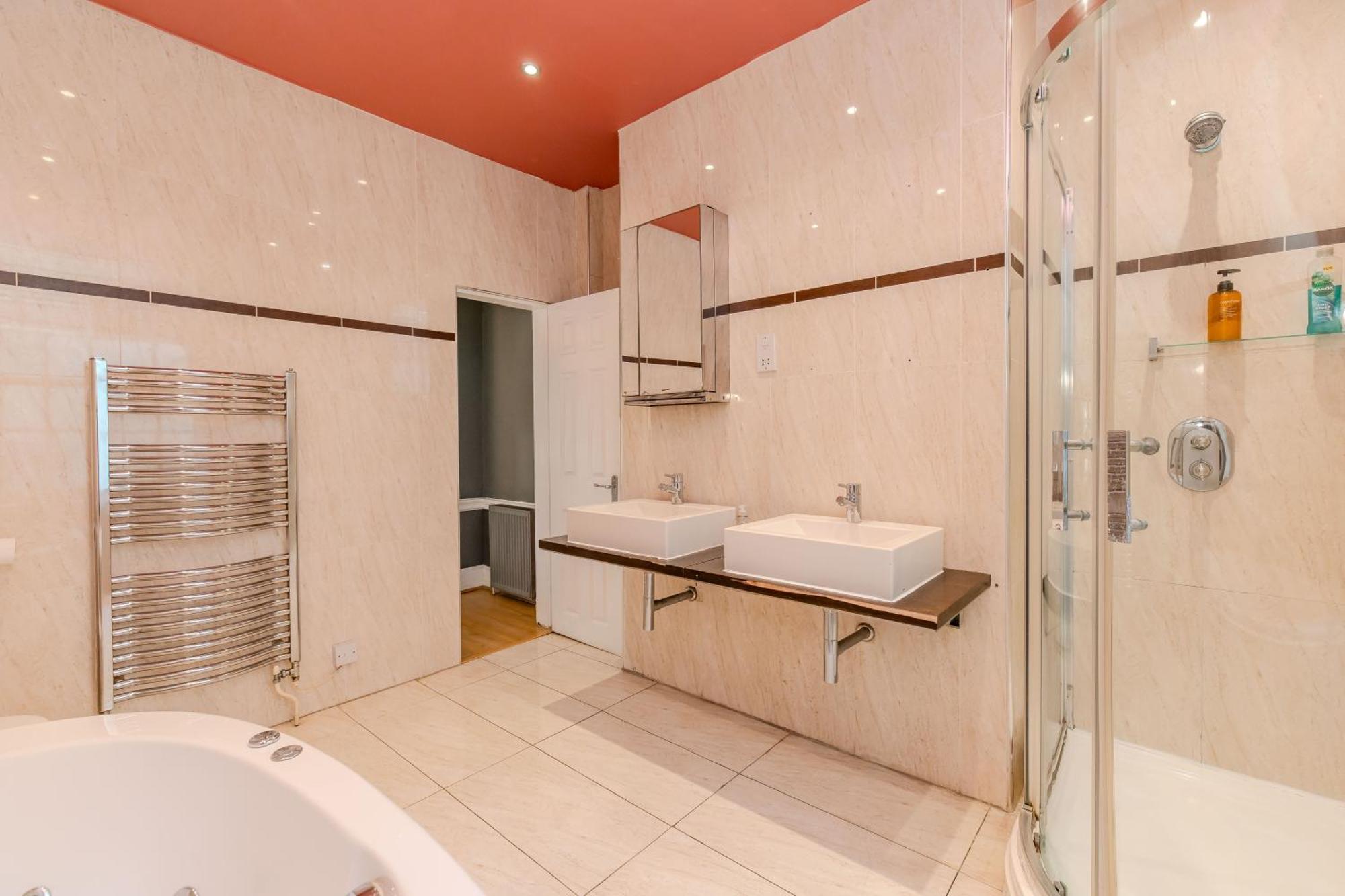 Apartment Spacious 5-bedroom With Patio In The Heart Of Kemptown *