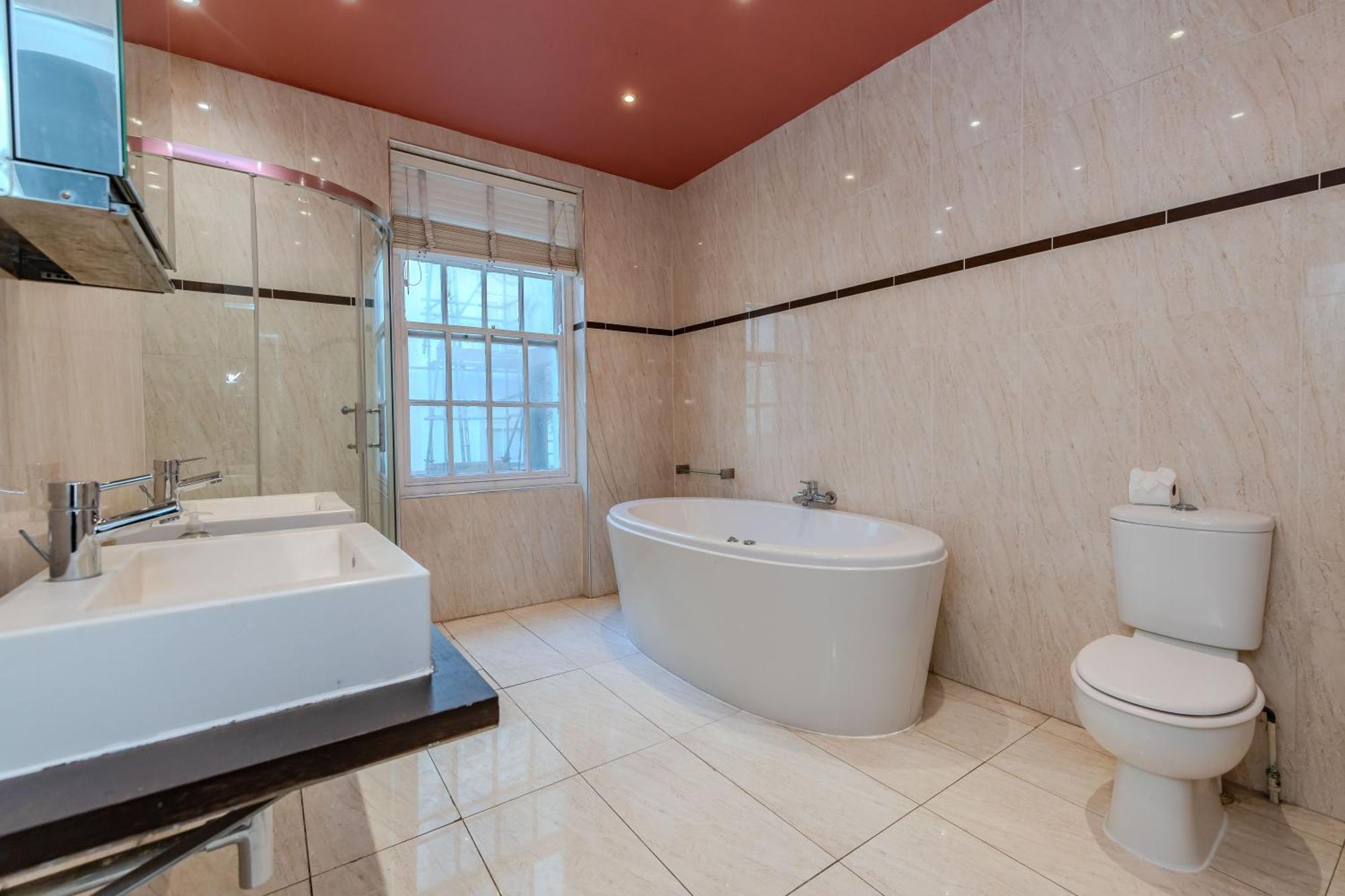 Spacious 5-bedroom With Patio In The Heart Of Kemptown