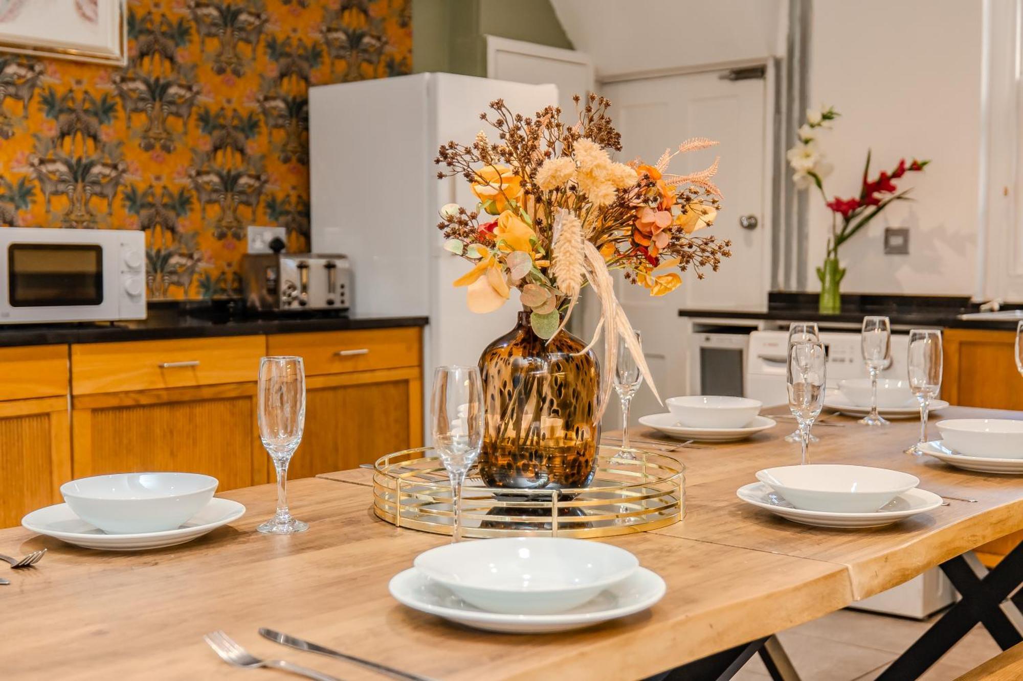 Spacious 5-bedroom With Patio In The Heart Of Kemptown Apartment Brighton