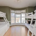 Spacious 5-Bedroom Home With Patio In The Heart Of Kemptown