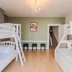Spacious 5-Bedroom Home With Patio In The Heart Of Kemptown