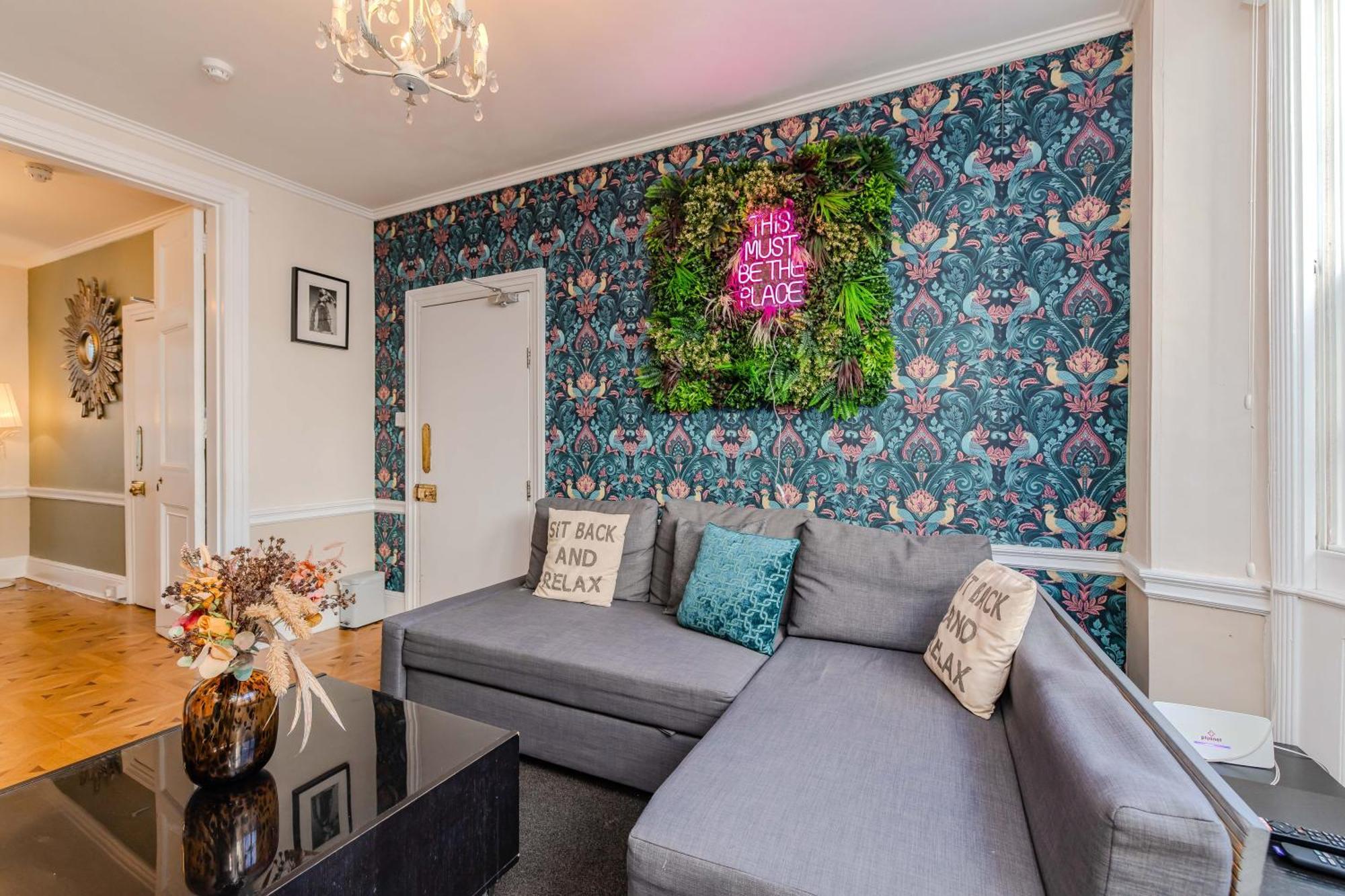 Spacious 5-bedroom With Patio In The Heart Of Kemptown Apartment Brighton